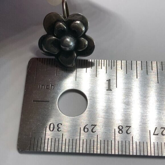 Vintage Flower Earrings Silver Clip On 3/4 Inch Diameter - Picture 4 of 5